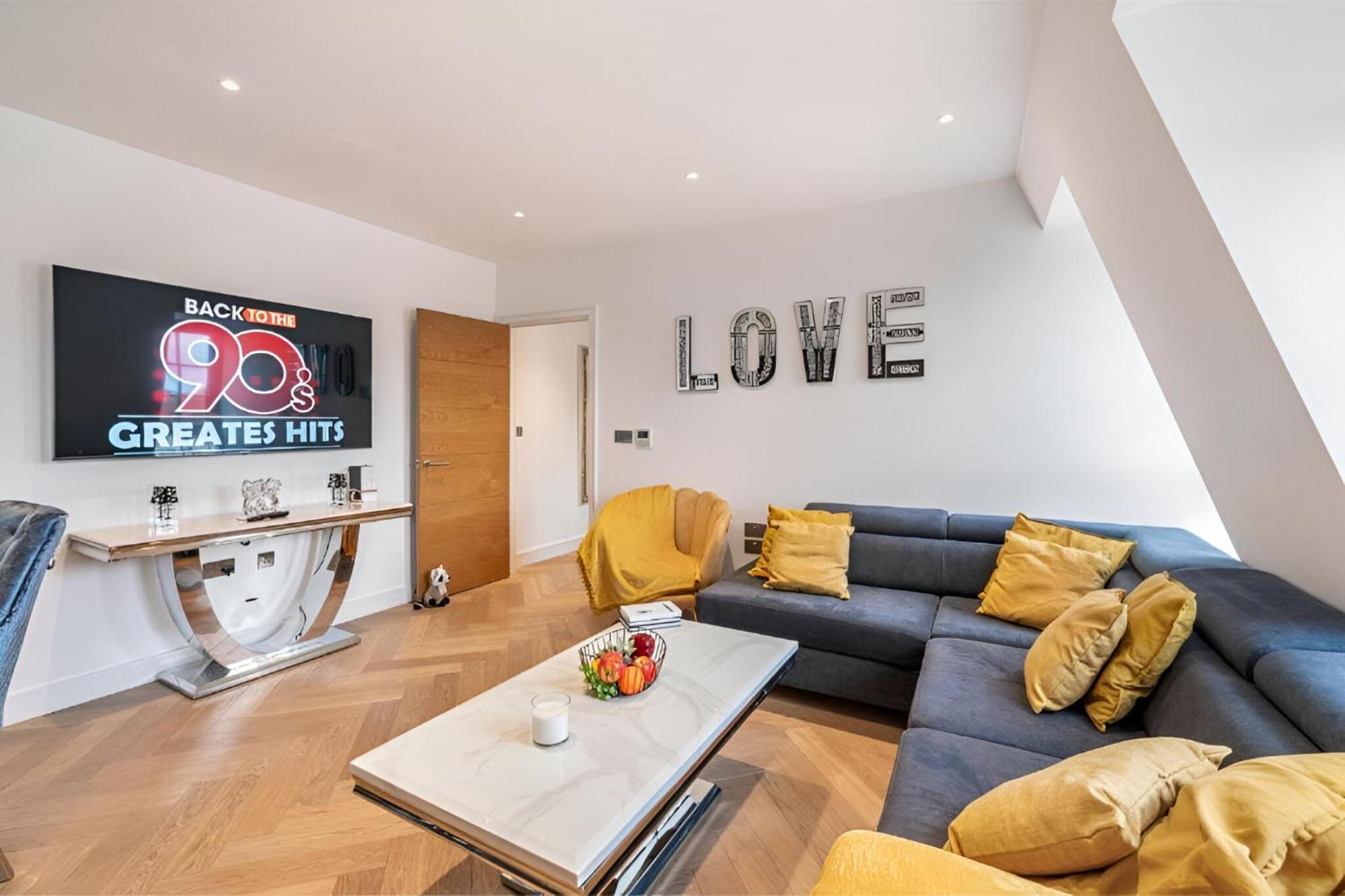 Marble Arch Penthouses With Skyline Views * Londra